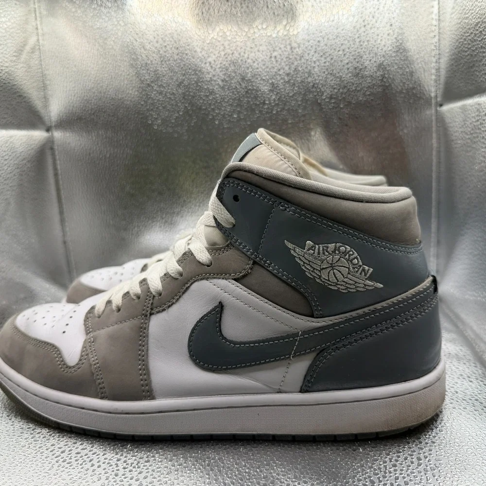 Size 11.5 Air Jordan 1 SE Mid Patent Cool Gray White Mens Sneakers‎ HF3216-100